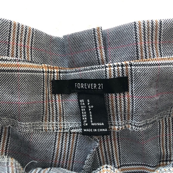 Plaid Tapered Pants - Picture 4 of 4